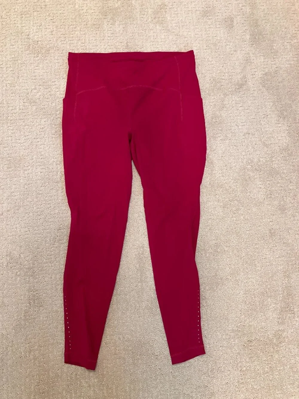 Lululemon Magenta Leggings | Size 14 | Side Pockets | Reflective Detail
